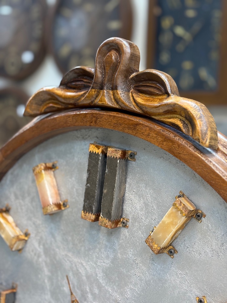 ساعت دیواری طوسی بیسورت